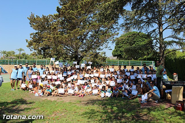 La concejal de Deportes clausura la primera quincena de julio del Campus de Verano en el Polideportivo Municipal - 1, Foto 1