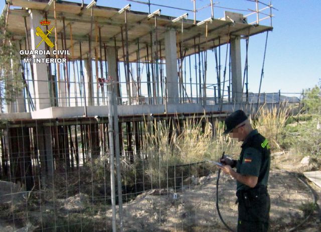 La Guardia Civil ha imputado a dos personas por edificar en un espacio natural protegido - 3, Foto 3