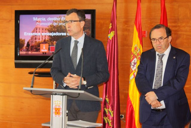 El Ayuntamiento y la Universidad diseñan un plan para afianzar el carácter de Murcia como ciudad universitaria - 3, Foto 3