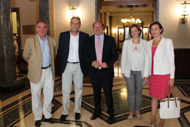 Pedro Antonio Sánchez pide a diputados y senadores intensidad en su trabajo para que Murcia pese más en España - 1, Foto 1