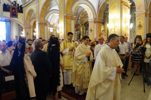 El torreño Jeromín Hernández oficia en su pueblo su primera misa - 1, Foto 1