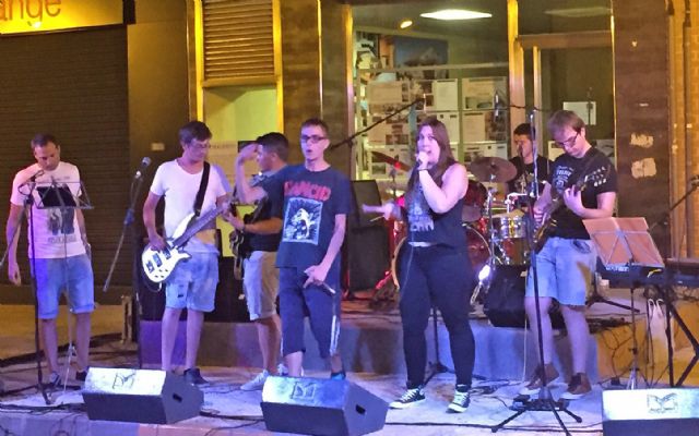 El grupo local Kilómetro Quince ofreció un concierto enmarcado en los Jueves Jóvenes del Nogalte Cultural 2015 - 1, Foto 1