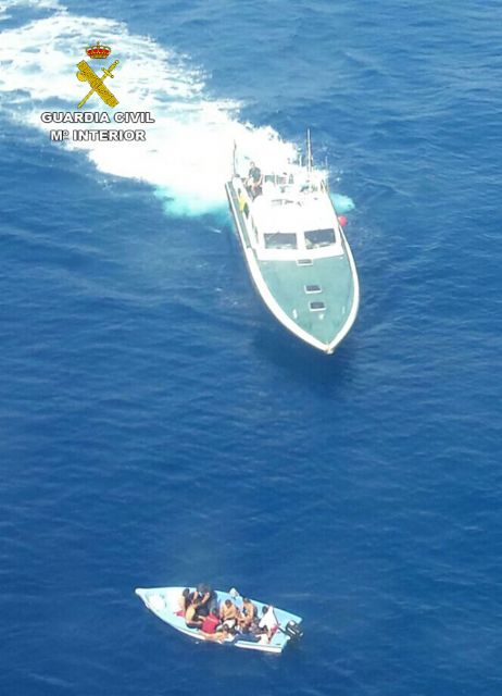 La Guardia Civil intercepta cinco pateras con 39 inmigrantes a bordo - 1, Foto 1