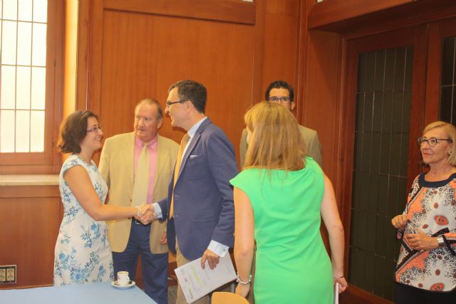 El sacrificio de vacuno impulsa el crecimiento de la actividad del matadero de MercaMurcia en un 13% - 1, Foto 1