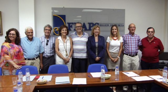 FEAPS RM reclama a la consejera de Familia una reducción del copago para personas con discapacidad intelectual en centros de día y residencias - 1, Foto 1