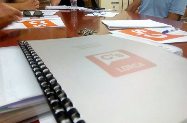 C´s Lorca está trabajando en una moción para mejorar y dignificar la vida de los animales de compañía en el municipio - 1, Foto 1