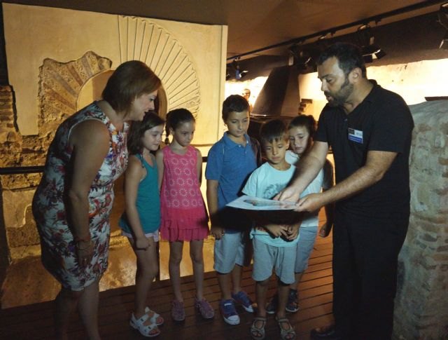 Los escolares conocen el pasado islámico de Murcia en los talleres organizados por Cultura en San Juan de Dios - 1, Foto 1