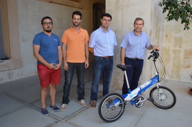 Tres egresados de la UPCT diseñan un prototipo de bicicleta eléctrica para la Universidad, que quiere contar con siete más - 1, Foto 1