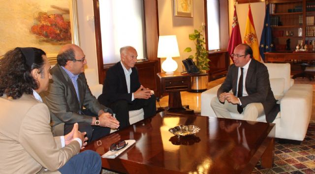 El presidente de la Comunidad recibe a Fecamur, Foto 1