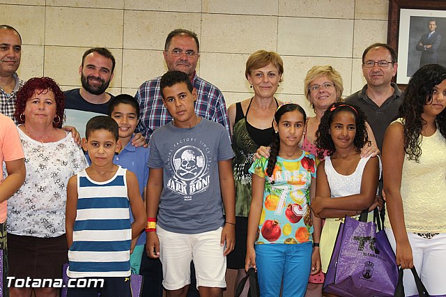 Autoridades municipales realizan una recepcin institucional a los siete niños saharauis acogidos este verano por familias de Totana - 23