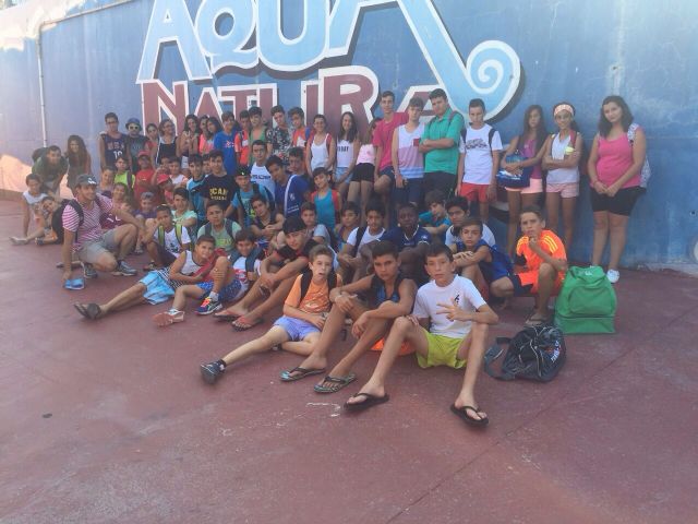 Los alumnos de la Escuela Multideporte de Alguazas visitan la Torre Vieja y Terra Natura - 1, Foto 1