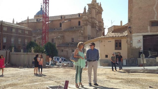 La Concejalía de Desarrollo Local inicia los trabajos para habilitar una nueva zona de aparcamiento de 765 m2 en el casco histórico - 1, Foto 1