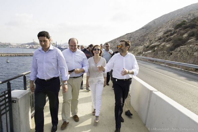 Los cartageneros ya pueden disfrutar de la nueva Senda Peatonal de Cala Cortina - 3, Foto 3