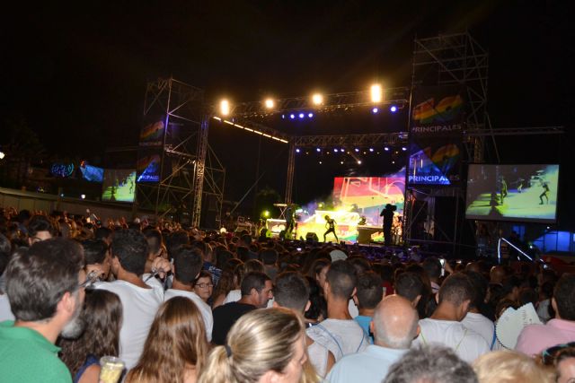 Tony Aguilar reúne a miles de jóvenes en Lo Pagán en una nueva edición del Playa 40 Pop - 1, Foto 1