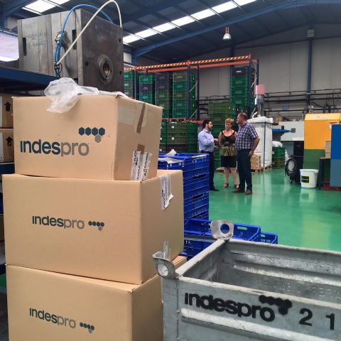 El alcalde y la Concejala de Desarrollo Econmico y Presidenta de PROINVITOSA inician una ronda de visitas a empresas del Polgono - 8