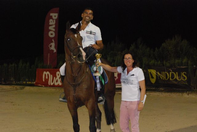 Martínez Bastida copa premios en la primera jornada de la liga de Verano Aros - 1, Foto 1