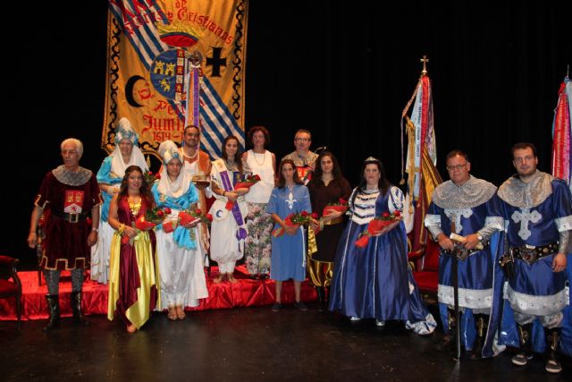 La Asociación de Moros y Cristianos presenta su revista y sus cargos festeros 2015 - 1, Foto 1