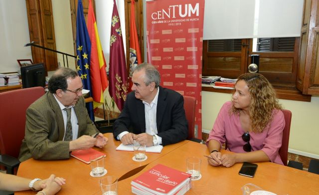 El PSOE apoya las reivindicaciones de la Universidad de Murcia en financiación y prácticas en hospitales - 1, Foto 1