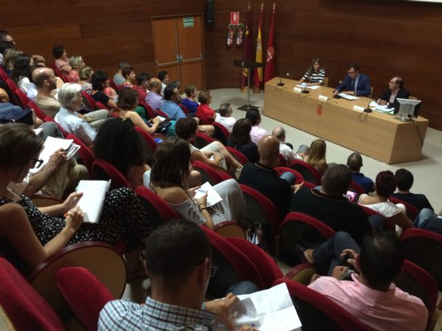 El Alcalde anuncia a las ONGs que el Ayuntamiento duplicará los fondos para cooperación este año - 1, Foto 1