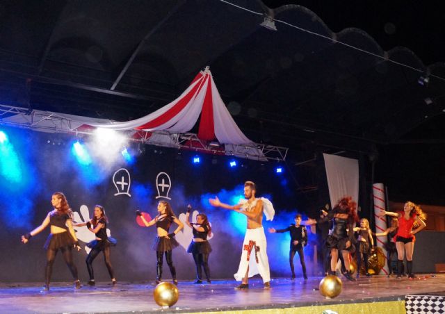 Kimera cerró las Semanas Culturales 2015 torreñas con su circo - 2, Foto 2