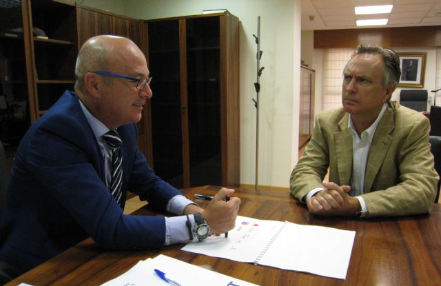 El consejero de Desarrollo Econ ómico, Turismo y Empleo recibe al presidente del Círculo de Economía - 1, Foto 1