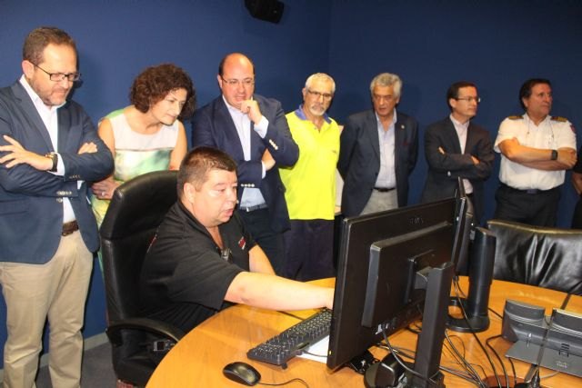 El presidente de la Comunidad resalta la labor de todos los efectivos del 1-1-2 para garantizar la seguridad y el bienestar de los ciudadanos - 3, Foto 3