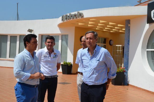 El alcalde visitó el Puerto Deportivo de La Manga donde se reunió con el presidente de la empresa concesionaria, Tomás Maestre - 2, Foto 2