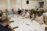 El alcalde y la vicealcaldesa escuchan las necesidades del Polgono Los Camachos