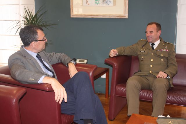 El Alcalde recibe al Coronel Jefe José Luis Carbonell - 1, Foto 1