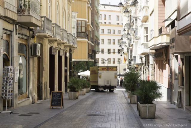 La Policía Local controla el peso de los vehículos que circulan por el casco antiguo - 1, Foto 1