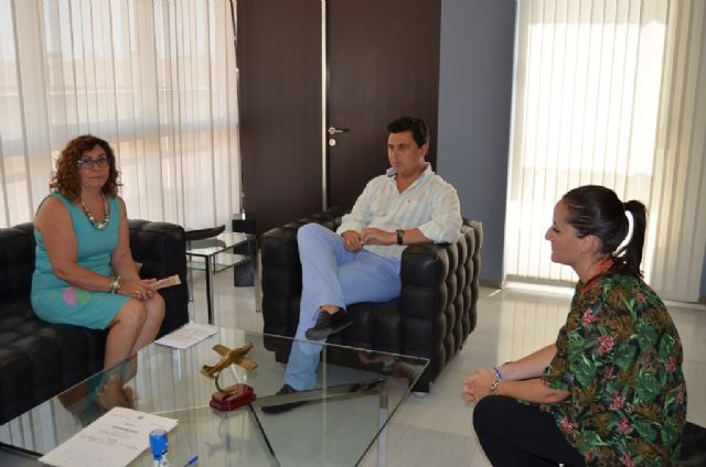 El Ayuntamiento renueva convenio de colaboración con Afemar - 2, Foto 2