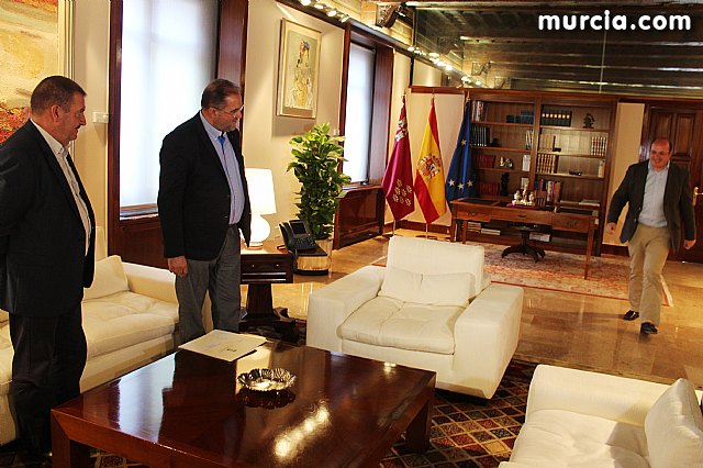 El alcalde solicita la ayuda del Gobierno regional para afrontar la “difcil y muy preocupante” situacin econmico-financiera municipal - 6