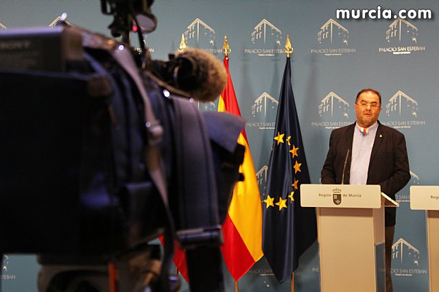 El alcalde solicita la ayuda del Gobierno regional para afrontar la “difcil y muy preocupante” situacin econmico-financiera municipal - 14