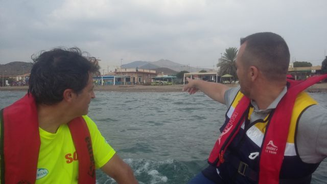 El Alcalde supervisa el dispositivo municipal de emergencias, limpieza y adecuación de caminos establecido en las playas del término municipal - 1, Foto 1