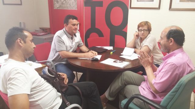 El PSOE se reúne con los comerciantes de El Malecón y pide a la concejalía de comercio soluciones para el colectivo - 1, Foto 1