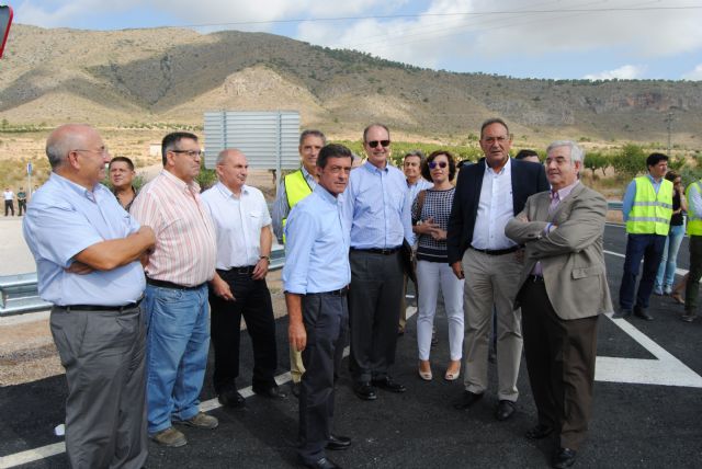 Fomento pone en servicio la nueva glorieta en la intersección de la carretera N-344 con el Camino de Almansa, en Jumilla - 2, Foto 2