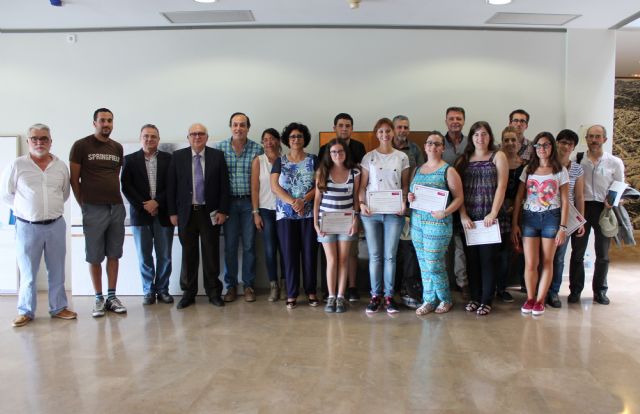 Entregados los diplomas acreditativos del curso de la Unimar - 1, Foto 1