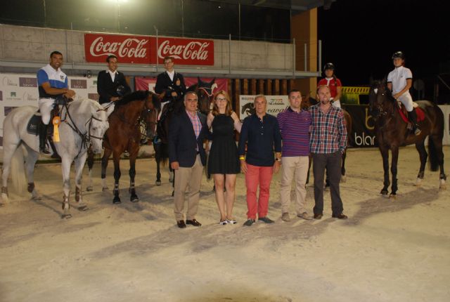 El joven jinete Curro Caba Guil se impuso en la grande de Aros - 2, Foto 2