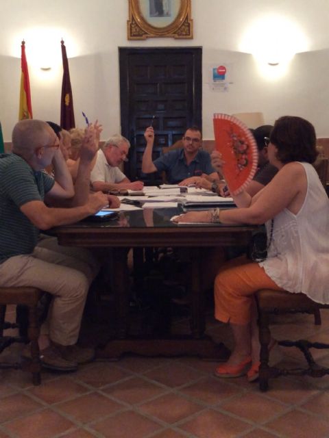 Los plenos se celebrarán cada dos meses y se decide subir las asignaciones - 1, Foto 1