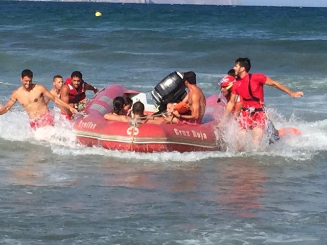 Cruz Roja Española en Águilas rescata a 18 personas este fin de semana - 2, Foto 2