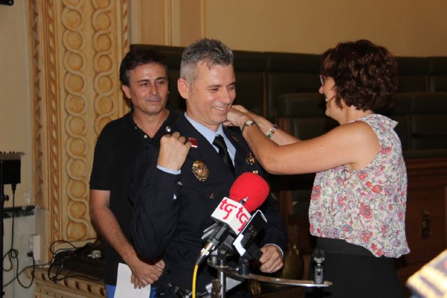 Los tres nuevos cabos de la Policía Local toman posesión de sus cargos y reciben sus galones - 4, Foto 4