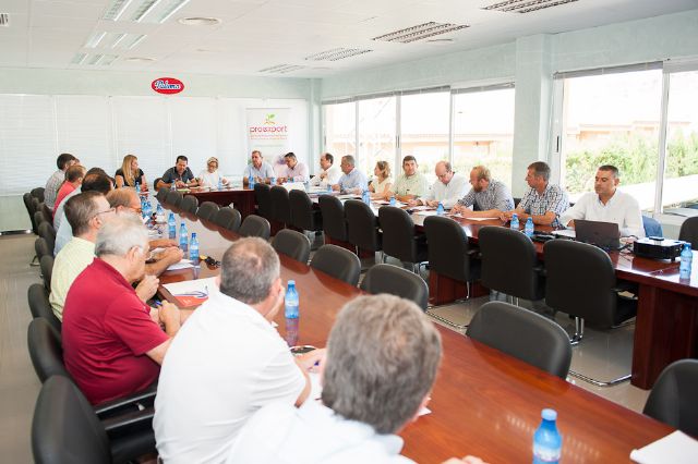 Comunidad y ayuntamiento mejorarán la red de saneamiento de puerto de Mazarrón y los caminos rurales - 2, Foto 2