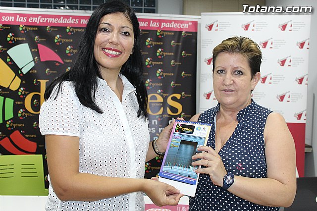 La Asociacin de Profesionales del Coaching de la Regin de Murcia colabora con 400 euros con las Enfermedades Raras - 6