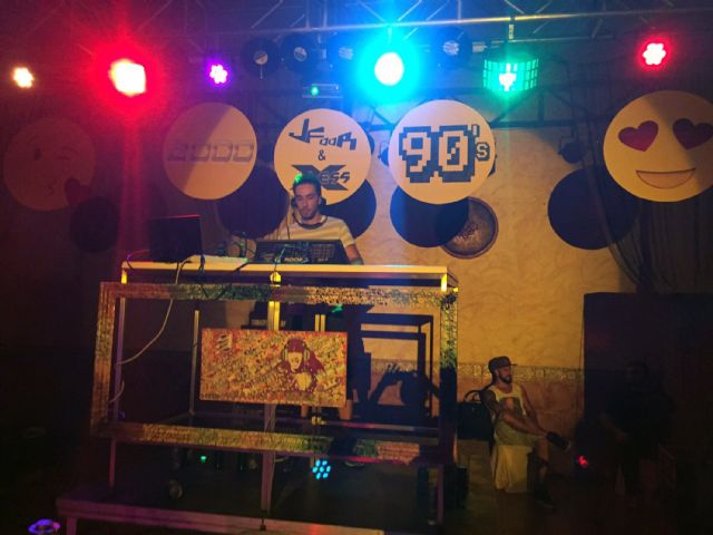 El tuning, los coches clásicos y la música electrónica se dan la mano en las Fiestas Patronales de Ceutí - 3, Foto 3