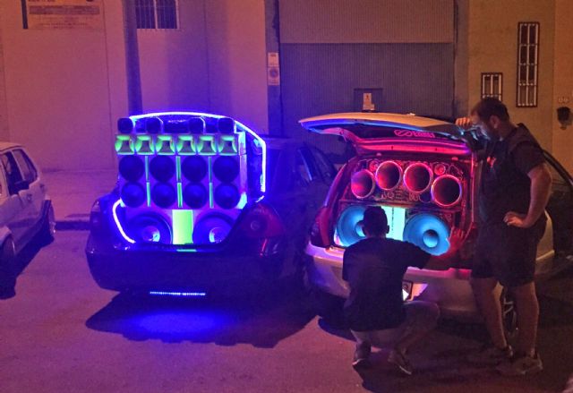 El tuning, los coches clásicos y la música electrónica se dan la mano en las Fiestas Patronales de Ceutí - 5, Foto 5