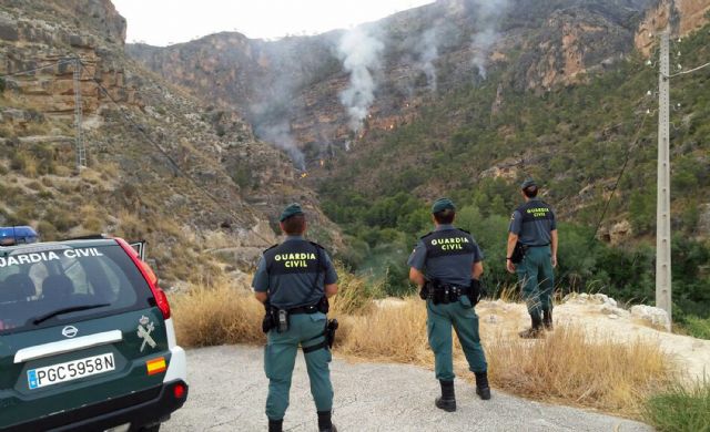 La Guardia Civil participa en la extinción de los incendios de Lorca y Cieza - 3, Foto 3