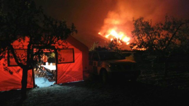 Protección Civil de Caravaca colabora en las labores de extinción del incendio de Zarcilla de Ramos - 4, Foto 4