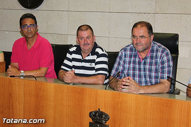 El EVA-13 entrega a Dgenes y AELIP 2.558 euros recaudados en la carrera Dragon Challenge - 4