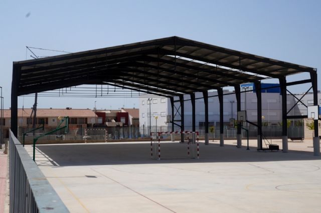 Concluyen las obras para cubrir la pista polideportiva del colegio Suceso Aledo de Ceutí - 2, Foto 2