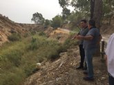 El alcalde pedneo de Los Ramos exige la limpieza de las ramblas del Cementerio y de la Peñeta ante el riesgo de inundaciones en otoño